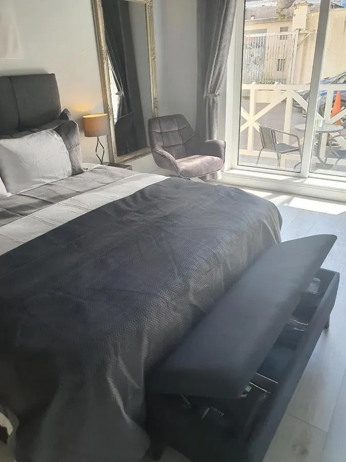 River View Apartment Suite Cork 0*,  Ireland